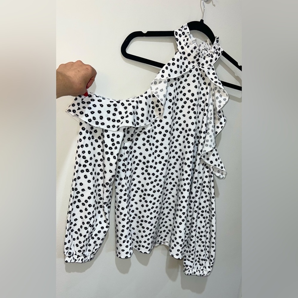 Vici Asymmetrical Ruffled 3/4 Sleeve Blouse White and Black